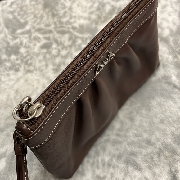 Chocolate Leather Coach Wristlet ! - Picture 5 of 6